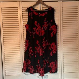 Black and red sleeveless cocktail dress